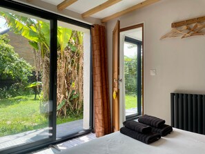 2 Schlafzimmer, Bügeleisen/Bügelbrett, Bettwäsche
