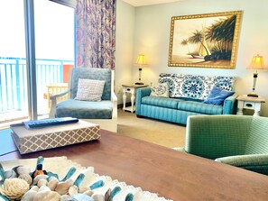 Smart TV, caminetto, lettore DVD