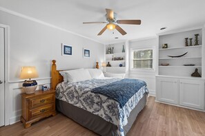 3 chambres, fer et planche à repasser, Wi-Fi gratuit, draps fournis