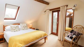 1 bedroom, individually decorated, individually furnished, free WiFi