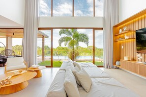 6 bedrooms, iron/ironing board, internet, bed sheets