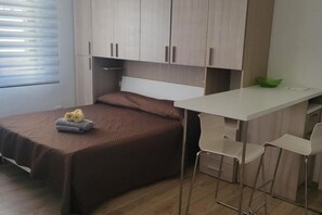 1 bedroom, iron/ironing board, WiFi, bed sheets