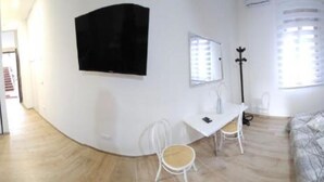 Interior - 1 Bedroom Apartment in Cosenza (Cosenza)