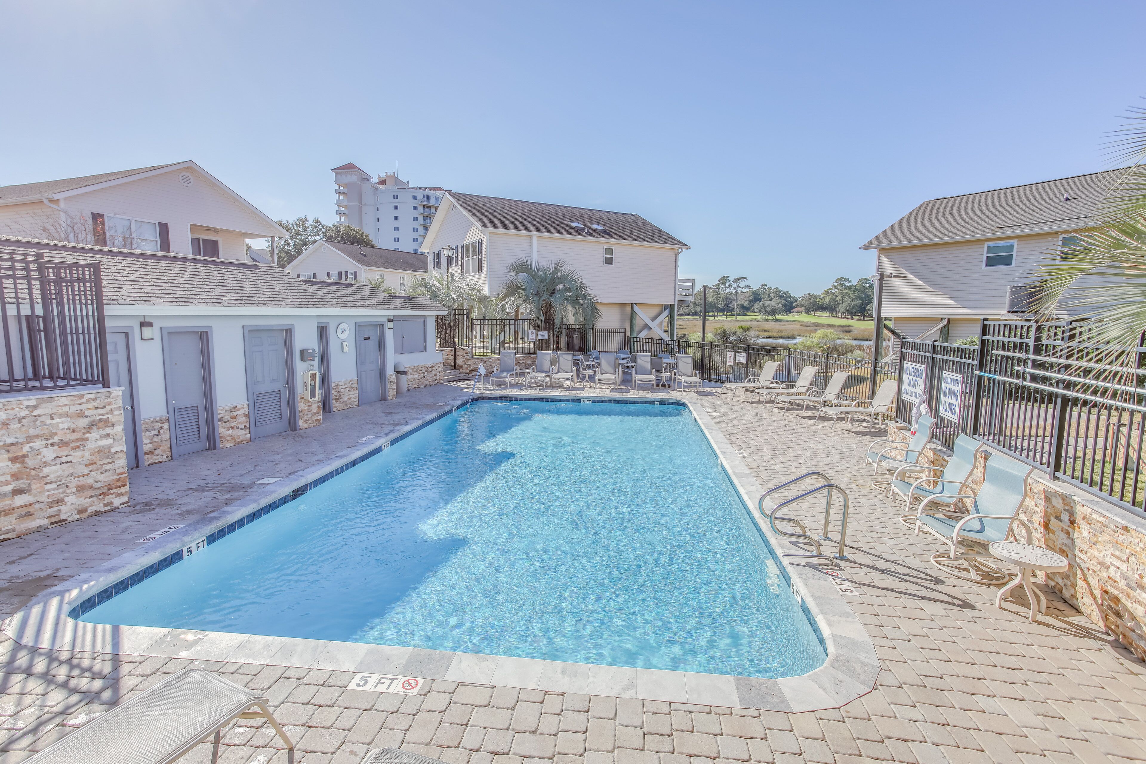 Myrtle Beach Home w/ Pool Access: Walk to Beach!