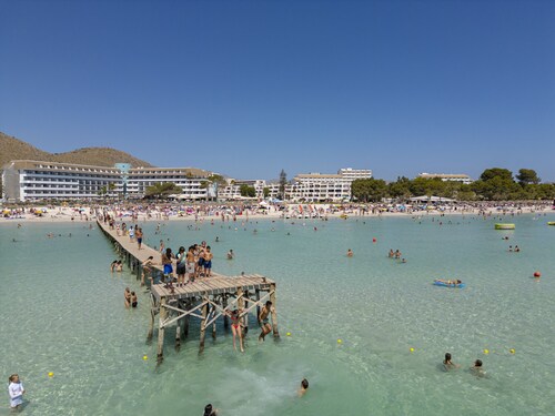 House Massanet for 8 with swimming pool near the beach and all amenities