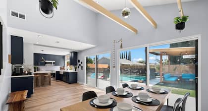 Heated Pool+Gazebo+Optional Private Suite. Up to 16 guests!