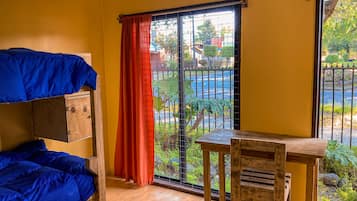 Basic Shared Dormitory | Free WiFi, bed sheets