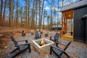 Property grounds - Kayak, Fish, 2 King Bd w/Pond Access*Pet*Hot Tub* (Broken Bow)