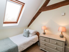 2 bedrooms, individually decorated, individually furnished, free WiFi - Stable Cottage (Moreton-in-Marsh)