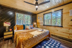 4 Schlafzimmer, Bügeleisen/Bügelbrett, Reisekinderbett, kostenloses WLAN