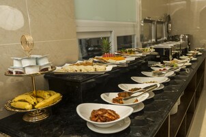 รวมอาหารเช้าแบบบุฟเฟ่ต์ ทุกวัน