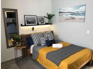 1 bedroom - Equipado y Aire Acondicionado (Santiago de Querétaro)