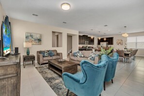 Smart TV - Last Minute Disney Getaway! Villa with Private Pool & Hot Tub. Book Now! #31008 (Orlando)