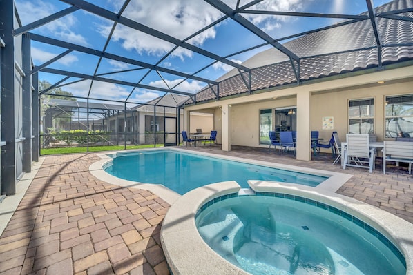 A heated pool - Last Minute Disney! Private Pool, Hot Tub, Game Room & Themed Bedrooms. Book Now! #15936 (Orlando)