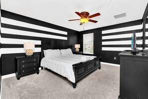 6 室のベッドルーム、アイロン / アイロン台、WiFi、ベッドシーツ