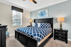 10 slaapkamers, een strijkplank/strijkijzer, wifi, beddengoed