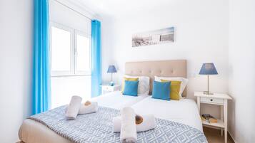 3 bedrooms, iron/ironing board, free WiFi, bed sheets