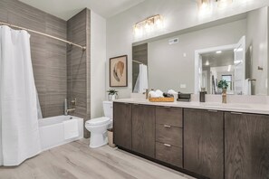 Een douche, een haardroger