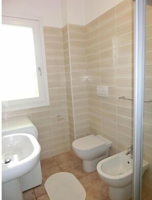 Douche, bidet