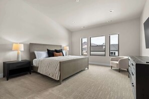 4 slaapkamers, een strijkplank/strijkijzer, wifi, beddengoed