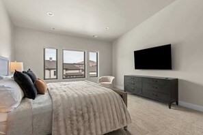 4 slaapkamers, een strijkplank/strijkijzer, wifi, beddengoed