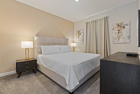9 habitaciones, tabla de planchar con plancha, wifi y ropa de cama
