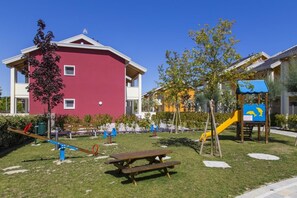 Children’s area - Residence Green Village three-room apartment Tipo C1 for 7 people (Lido di Jesolo)