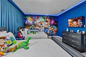 9 bedrooms, iron/ironing board, WiFi, bed sheets