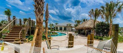 Een verwarmd zwembad