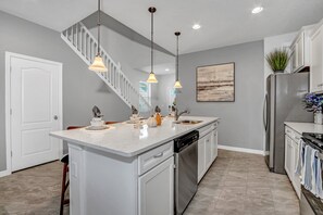 Fridge, microwave, oven, stovetop - Last Minute Disney! Private Pool, Hot Tub, Game Room & Themed Bedrooms. Book Now! #35092 (Orlando)