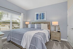 4 bedrooms, iron/ironing board, WiFi, bed sheets