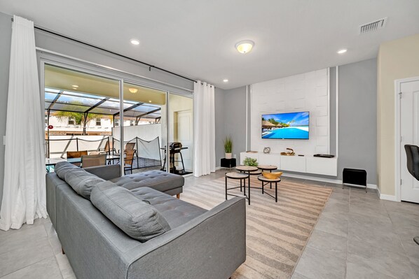 Smart TV - Last Minute Disney Getaway! Private Pool & Themed Bedrooms. Book Now! #46072 (Orlando)