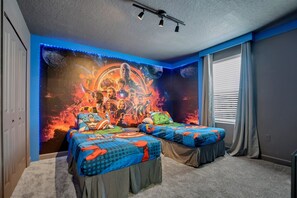 9 quartos, ferros/tábuas de passar roupa, Wi-Fi, roupa de cama