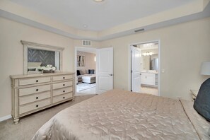 3 soverom, strykejern/-brett, wi-fi og sengetøy