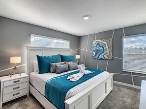 5 bedrooms, iron/ironing board, WiFi, bed sheets - Last Minute Disney Getaway! Townhouse with Private Pool. Book Now! #87939 (Orlando)