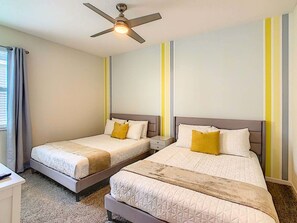 3 chambres, fer et planche à repasser, Wi-Fi, draps fournis