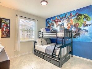 3 habitaciones, tabla de planchar con plancha, wifi y ropa de cama 