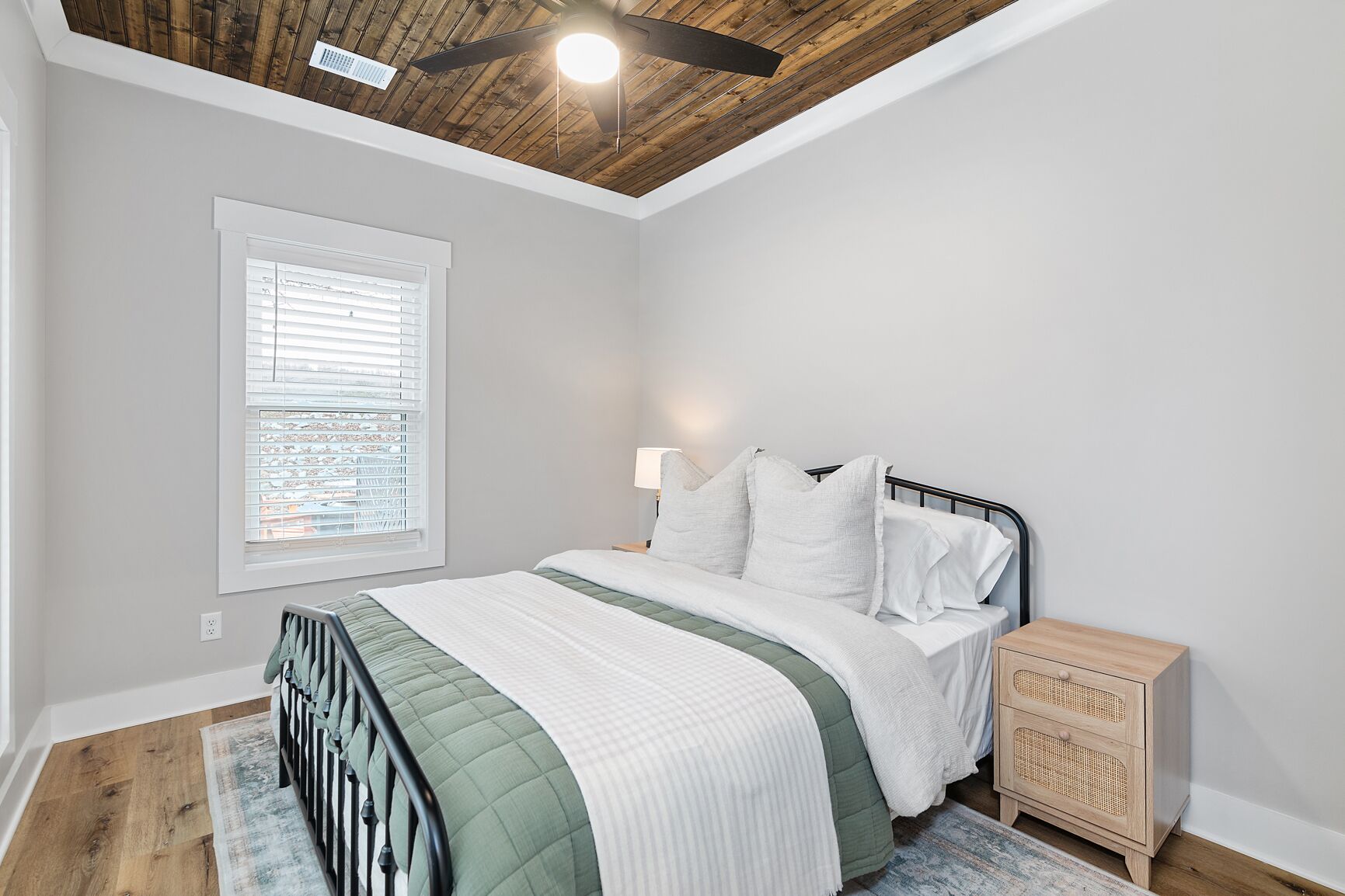 2 slaapkamers, wifi, beddengoed