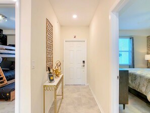 2 soverom, strykejern/-brett, wi-fi og sengetøy