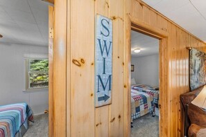 3 slaapkamers, een bureau, gratis wifi, beddengoed