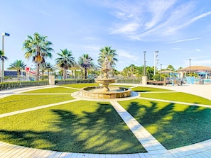 Property grounds - Last Minute Disney Getaway! Luxury Condo with Private Balcony. Book Now! #88041 (Orlando)
