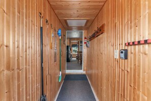 Interior - Loons Landing Legacy (Saint Germain)