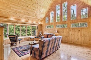 Smart TV, fireplace, video games, offices - Big St Lodge on Big St Germain Lake (Saint Germain)