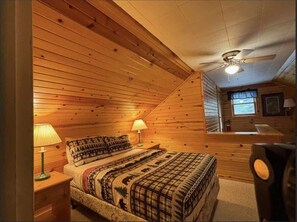 4 bedrooms, travel crib, WiFi, bed sheets