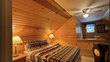 3 bedrooms, travel crib, WiFi, bed sheets