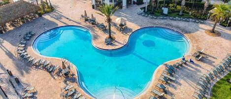 Et oppvarmet basseng