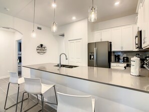 Fridge, microwave, oven, stovetop - Last Minute Disney Getaway! Themed Bedrooms & Private Balcony. Book Now! #88105 (Orlando)