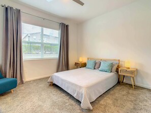 2 soverom, strykejern/-brett, wi-fi og sengetøy