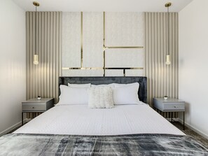 3 bedrooms, iron/ironing board, WiFi, bed sheets - Last Minute Disney Getaway! Themed Bedrooms & Private Balcony. Book Now! #98295 (Orlando)