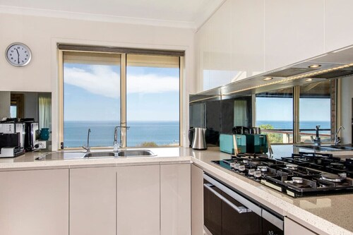 Hallett Cove Hideaway | By Host Solutions